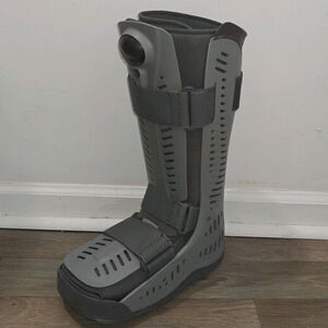 Ossur Rebound Air Walker Walking Boot Cast - Size Medium Gray Foot Ankle Injury